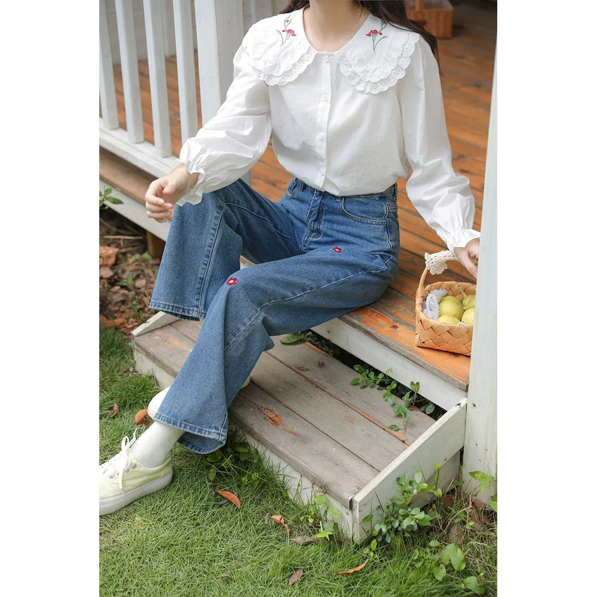 Straight Leg Embroidery Loose-Fit Jeans