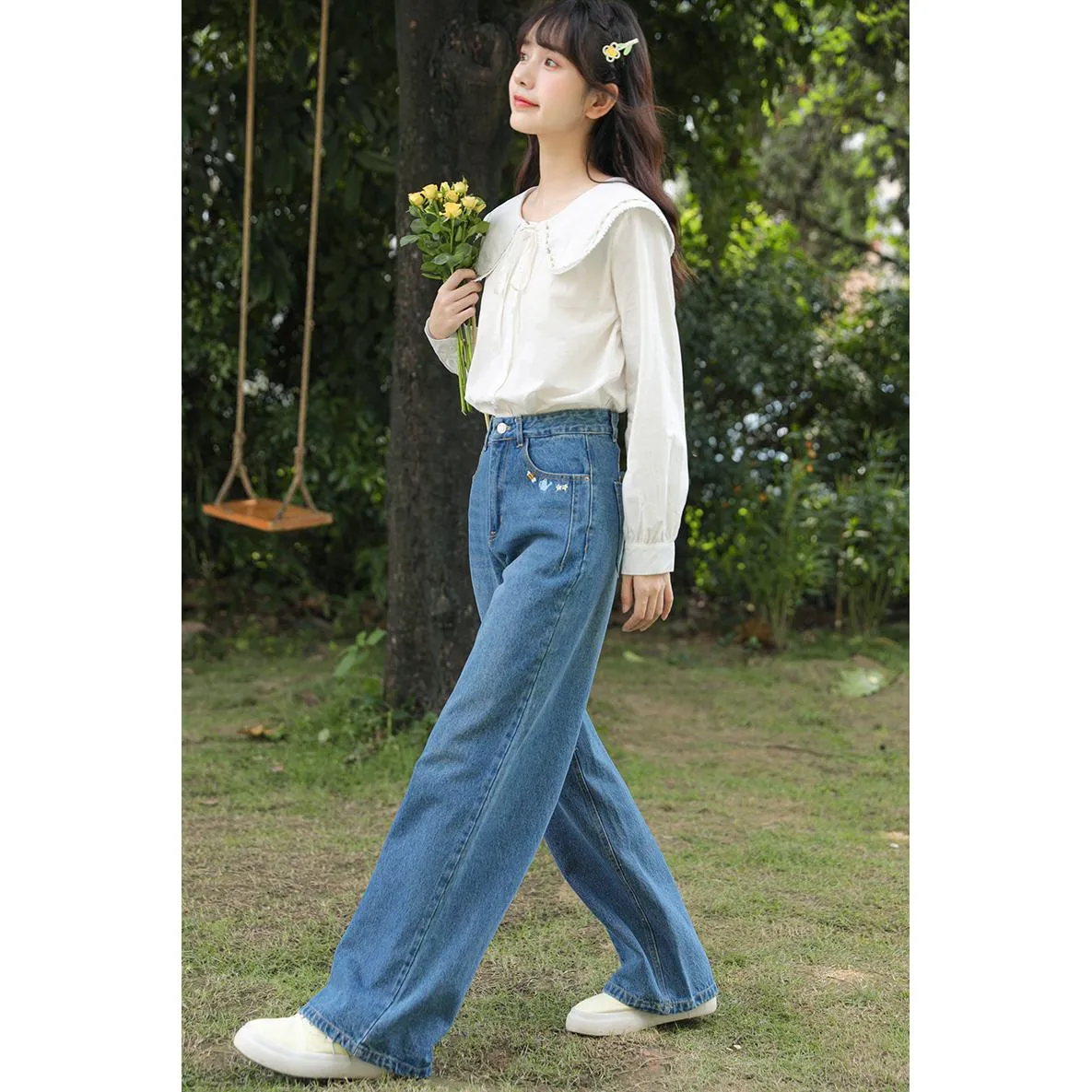 Straight Leg Embroidery Simplicity Loose Fit Jeans